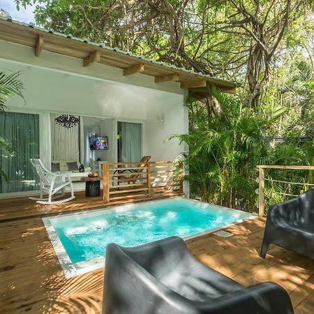 מאל פאיס Gigi Brown Beachfront Santa Teresa מראה חיצוני תמונה