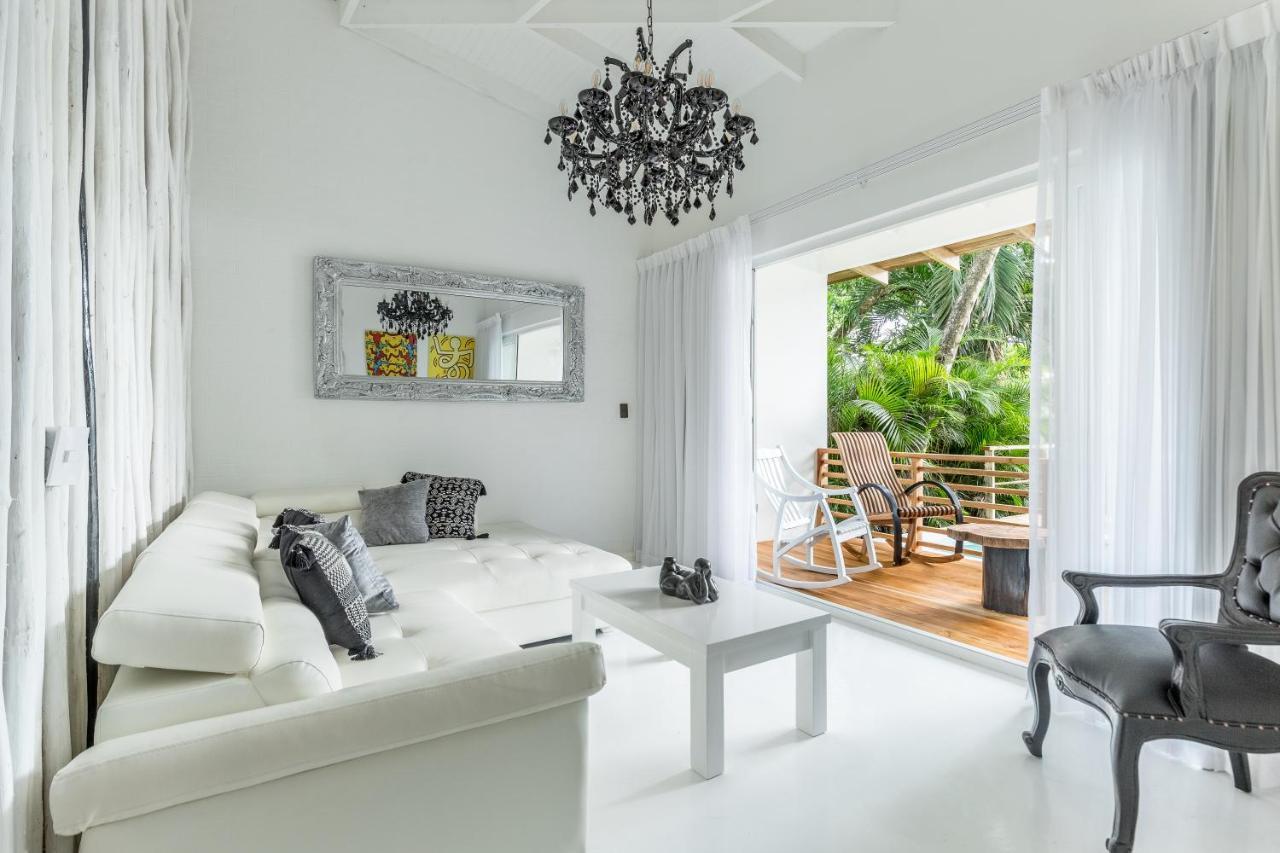 מאל פאיס Gigi Brown Beachfront Santa Teresa מראה חיצוני תמונה