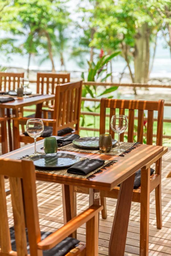 מאל פאיס Gigi Brown Beachfront Santa Teresa מראה חיצוני תמונה